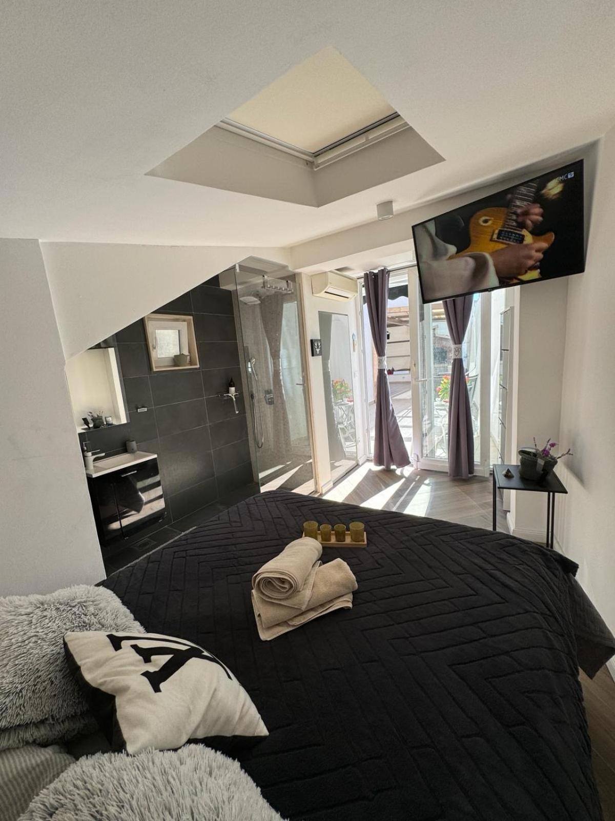 Apartament Luxury Martinis With Pool Split