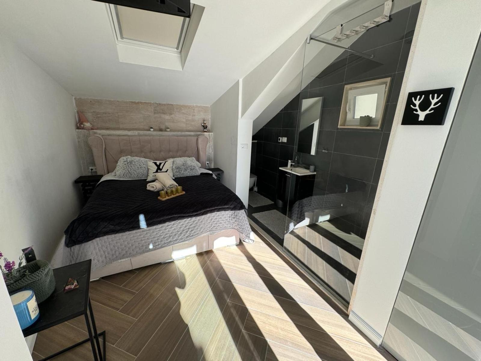 Apartament Luxury Martinis With Pool